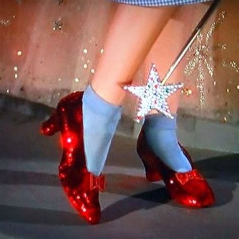 Dorothy's Ruby Red Slippers Smileys, Wizard Of Oz 1939, Wizard Of Oz Shoes, Ruby Red Slippers ...