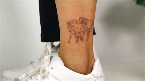 Bài Viết 27 Ankle Tattoos For Men Update - Brandiscrafts.com