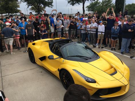 Ferrari Laferrari Aperta Yellow - Ferrari Car