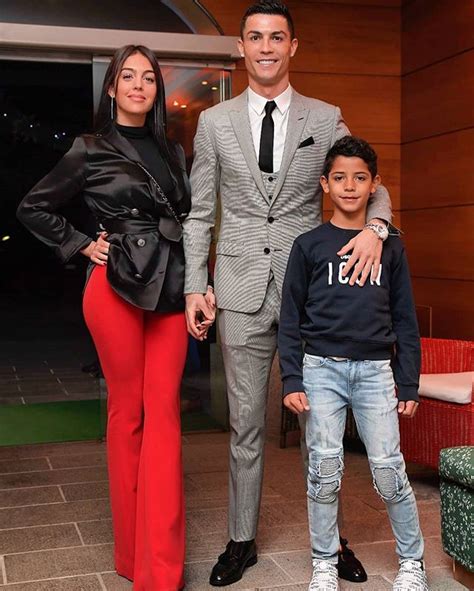 Cristiano Ronaldo All Smiles With His Son And Wife (PHOTO) - Sports ...