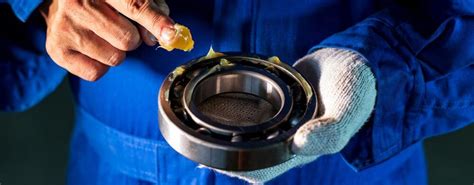 Ball Bearing Lubrication: Which Type of Lubricant Should I Use?