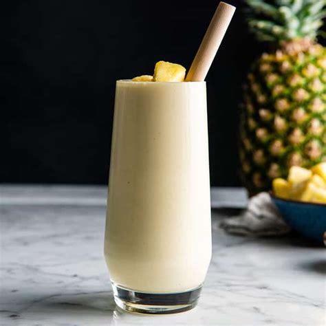 Healthy Pineapple Smoothie - JoyFoodSunshine