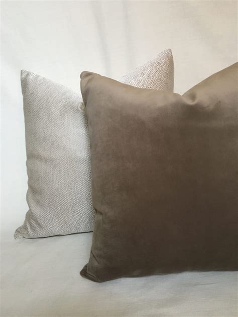 Natural Chic Pillow Cover | Tina Lensing