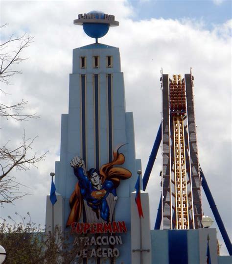 Parque Warner Madrid - Superman Atraccion de Acero