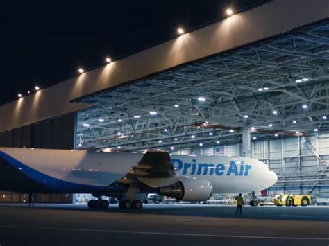 Amazon expands shipping with $1.5 billion air cargo hub