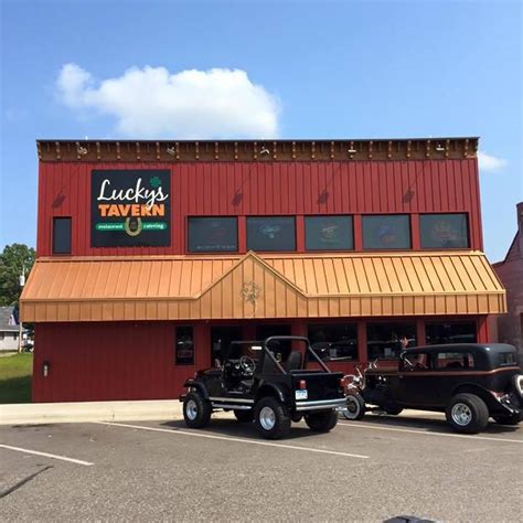 Lucky's Tavern - Pequot Lakes, MN 56472