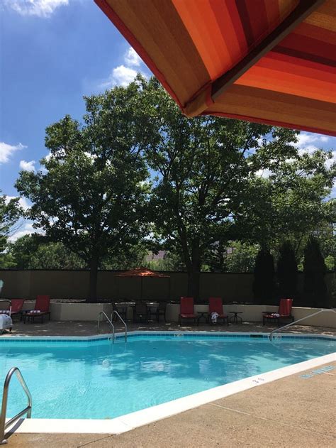 Marriott Kansas City Overland Park Pool: Pictures & Reviews - Tripadvisor