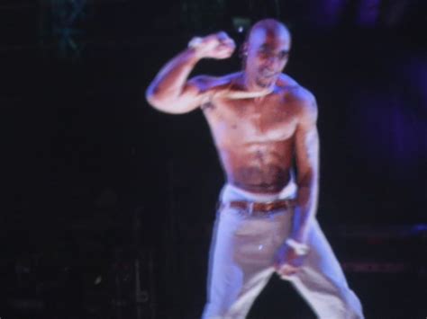 Tupac hologram steals show at Coachella - Video on NBCNews.com