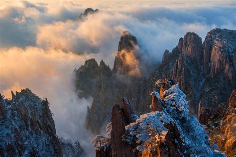 3 Days Mt.Huangshan Essential Tour,3 Days Yellow Mountains sightseeing tour,tour guide