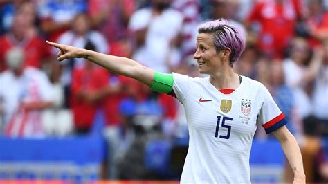 Megan Rapinoe wins 2019 Women's Ballon d'Or | Football News | Sky Sports