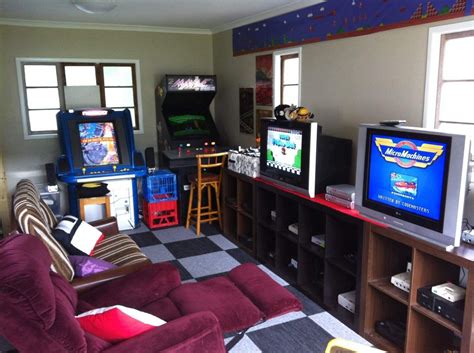 40+ Best Game Room Ideas [Game Room Setup For Adults & Kids] | Small game rooms, Video game room ...