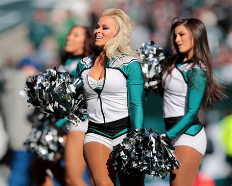 The Philadelphia Eagles win! See game day photos (and cheerleaders too ...