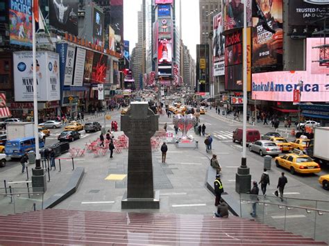 File:TKTS Times Square.JPG - Wikipedia, the free encyclopedia