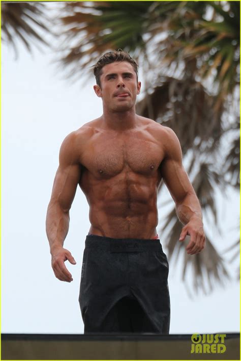 Zac Efron Never Wants That 'Baywatch' Body Ever Again: Photo 4453213 ...