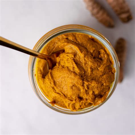 Quick & Easy Turmeric Paste - Caitey Jay