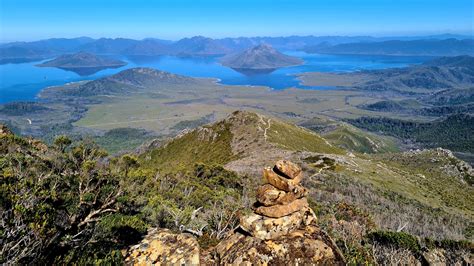 A GUIDE TO HIKING IN TASMANIA | breaking.the.borders