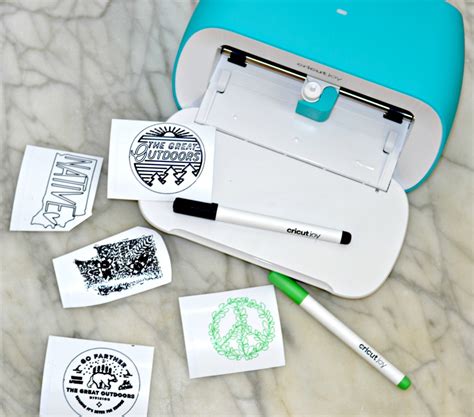 How to Make Stickers Using the Cricut Joy