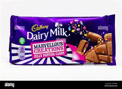 Cadbury Dairy Milk Marvellous Creations Jelly Popping Candy Bar Stock Photo - Alamy