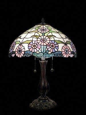 Bedroom Lamps For A Warm And Inviting Space | Stained glass table lamps