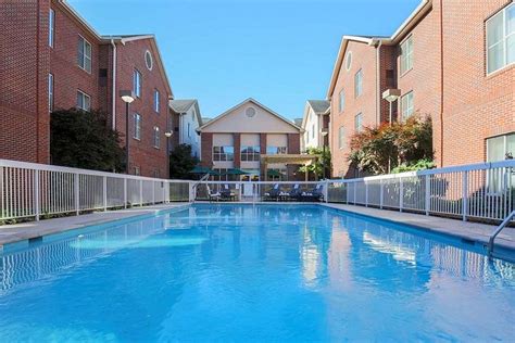 Homewood Suites by Hilton Nashville-Airport Pool Pictures & Reviews - Tripadvisor