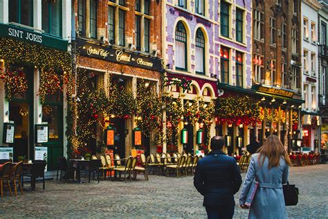 World Holiday Traditions > Countries > Belgium