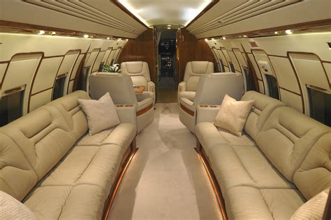 Comparing First-Class to Private Jets - Presidential Aviation