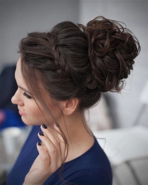 Stylish Prom Hairstyle Ideas for Party - Crayon