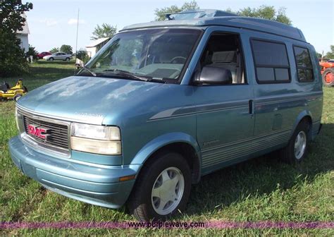 1995 GMC Safari - Information and photos - MOMENTcar