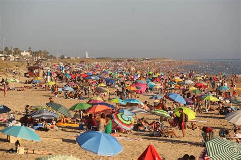 El Palmar: Holidaying in Spain: how about staying in a container? | In English | EL PAÍS