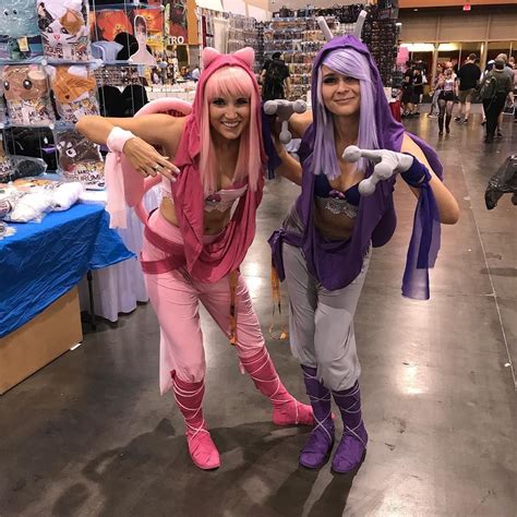 Mew & Mewtwo #pokemon #pokemoncosplay #mew #mewtwo #mewcosplay # ...