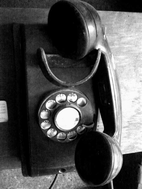 Enthusiastic Noise: Old Rotary Phone