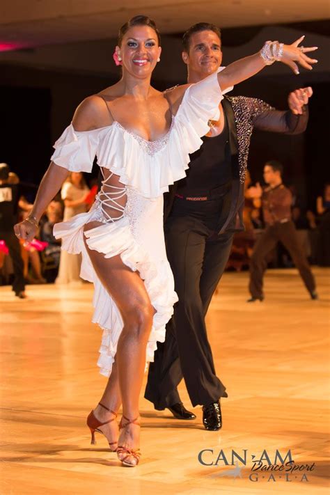 Latin American Sequence Dance - Encyclopedia of DanceSport | Dance ...