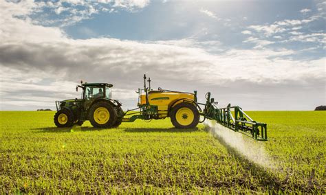 The History of John Deere Sprayer Production: 1930 to 2018