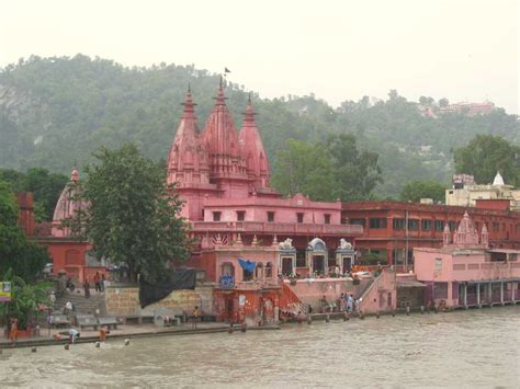 Haridwar- Famous Temples of Haridwar, Chandi Devi Temple, Mansa Devi Temple, Har Ki Paudi ...