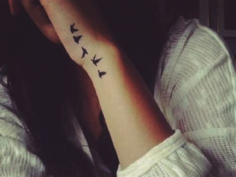 Best 50 Pretty Small Tattoo Designs for Girls