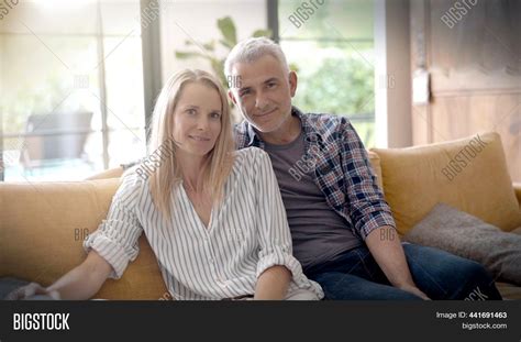 50 year old dating 26 year old