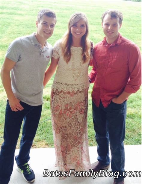 are any duggars dating