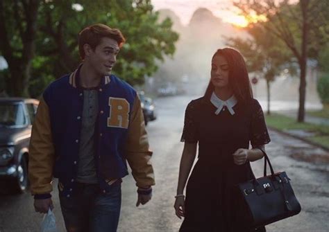 are veronica and archie dating in real life