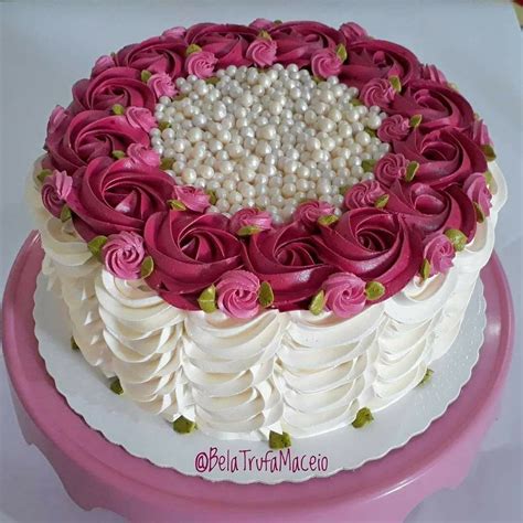 bolos de aniversário feminino