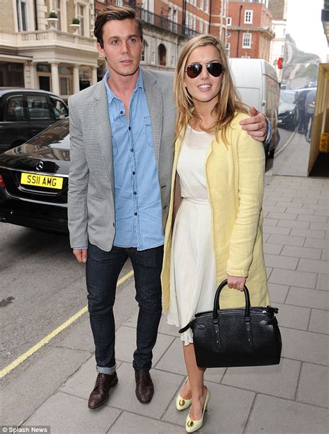 caggie dunlop dating