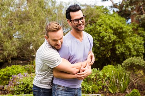 dating a clingy man