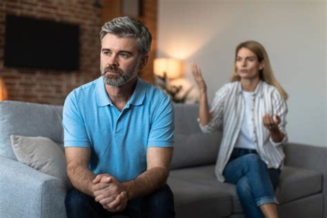 dating a divorced man in his late 40s