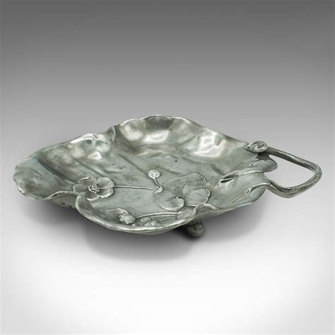 dating antique pewter