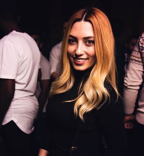 dating girl doha