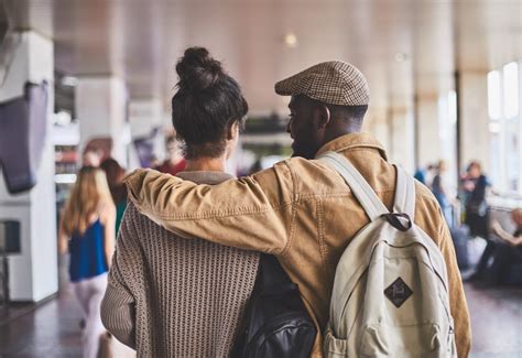 dating someone who travels for work