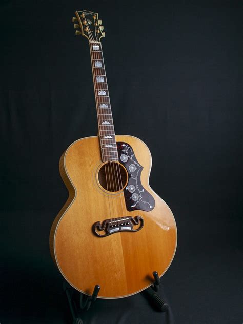 dating vintage gibson acoustic guitars