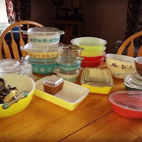 dating vintage pyrex