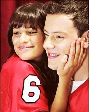 do rachel and finn dating in glee