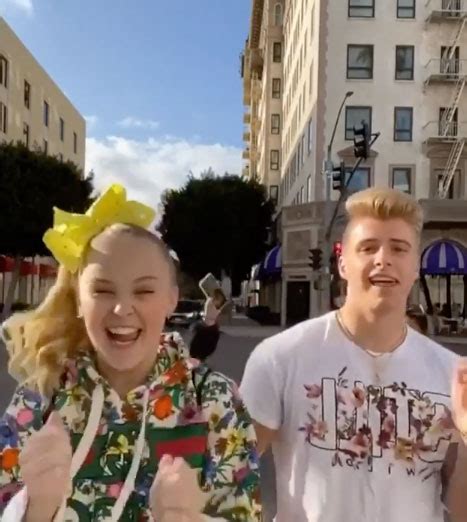 elliott brown dating jojo