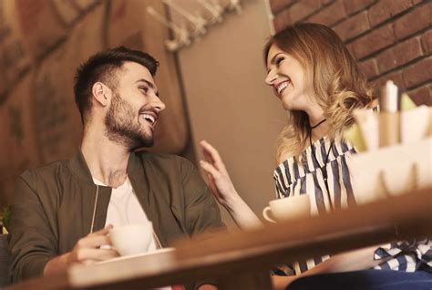 how to tell if a guy wants to hook up or date